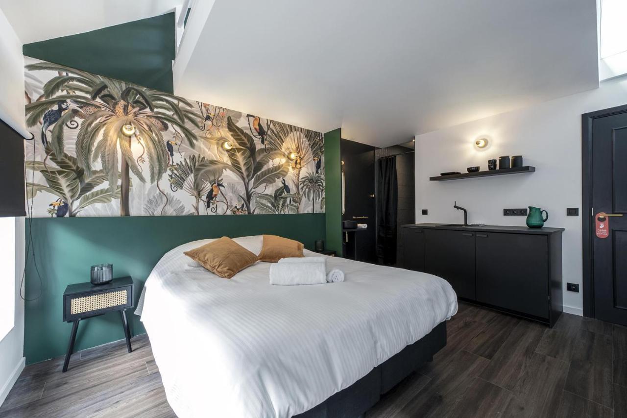 Secret Walls Bed & Breakfast Brussels